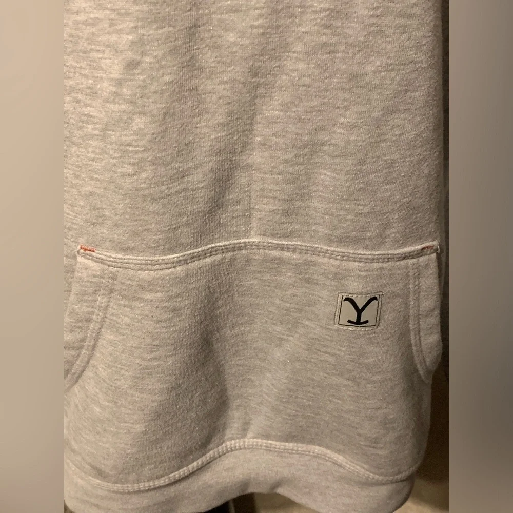 Yellowstone Dutton Ranch Wear the Brand Gray S Hooded Sweatshirt - Picture 3 of 13